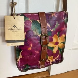 NWT Patricia Nash Italian leather Venezia Crossbody in Blooming Romance Floral
